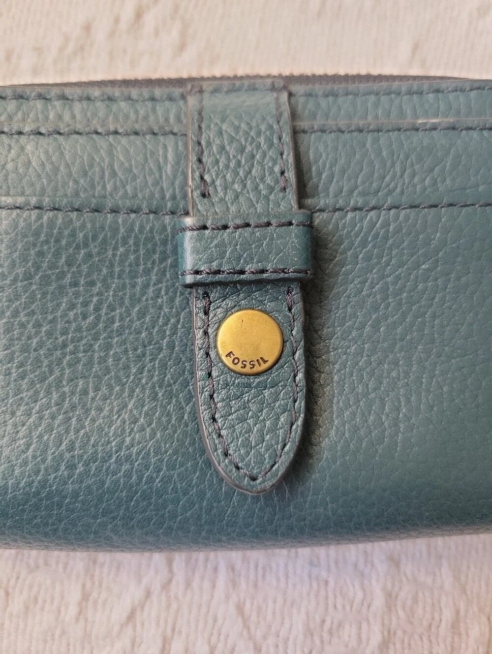 Fossil Multifunction Lainie Mini Zip Coin Wallet in a rich teal / Jade Color